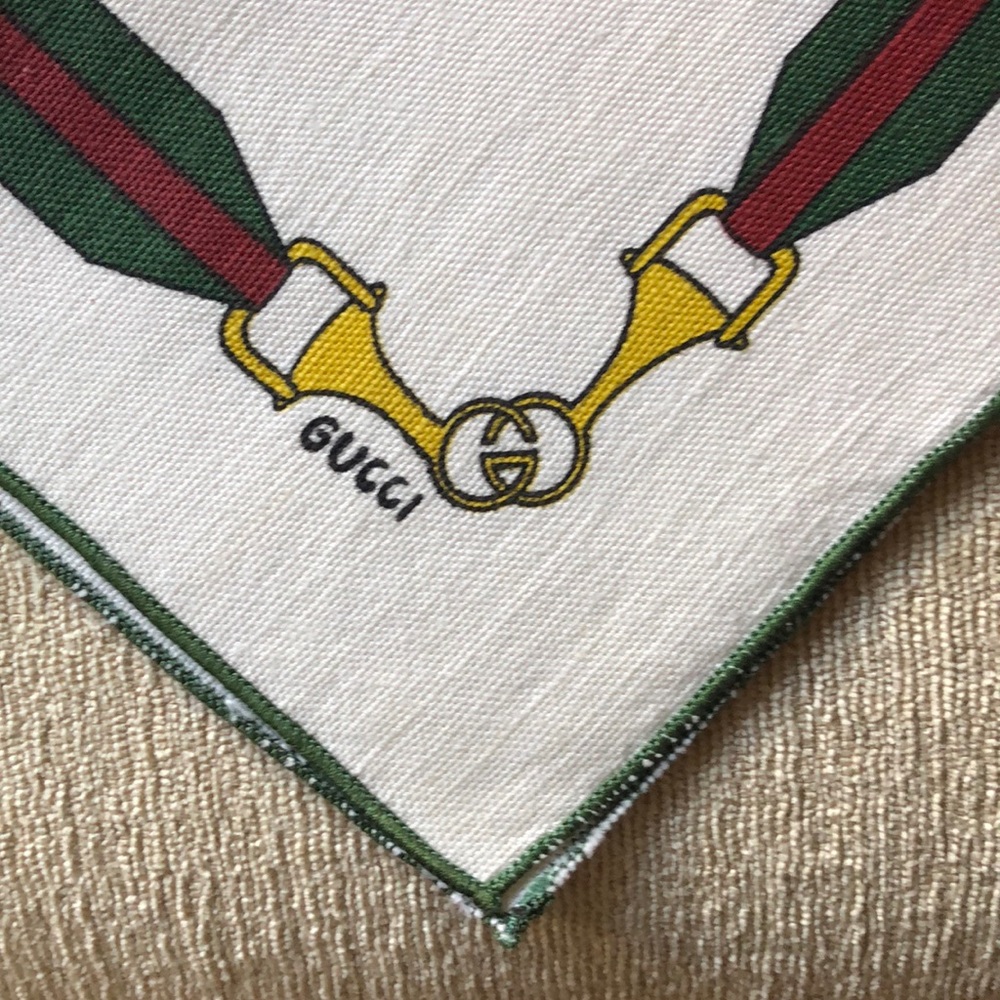 GUCCI linen/cotton dinner napkins. Set of 6